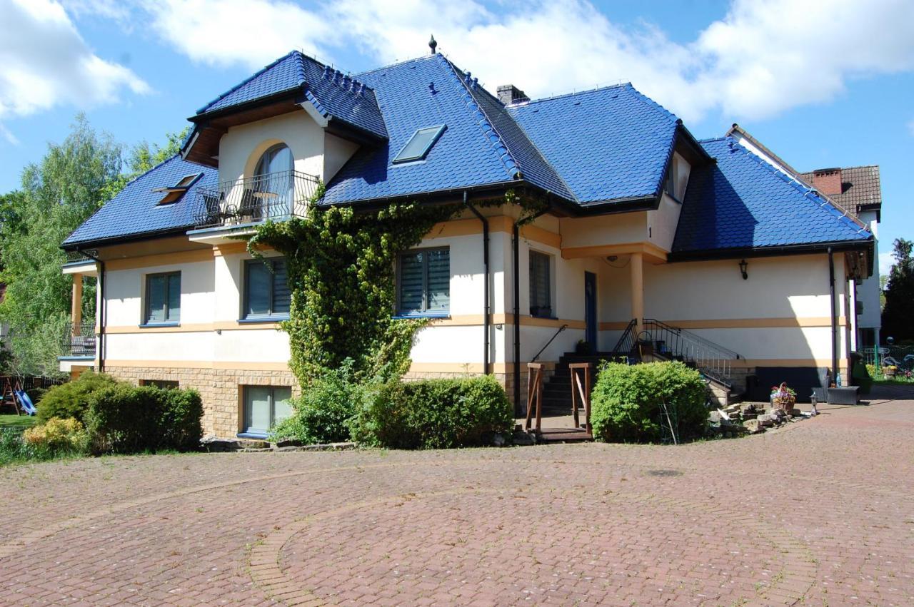 슈비노우이스쳬 Willa Nad Oczkiem B&B 외부 사진